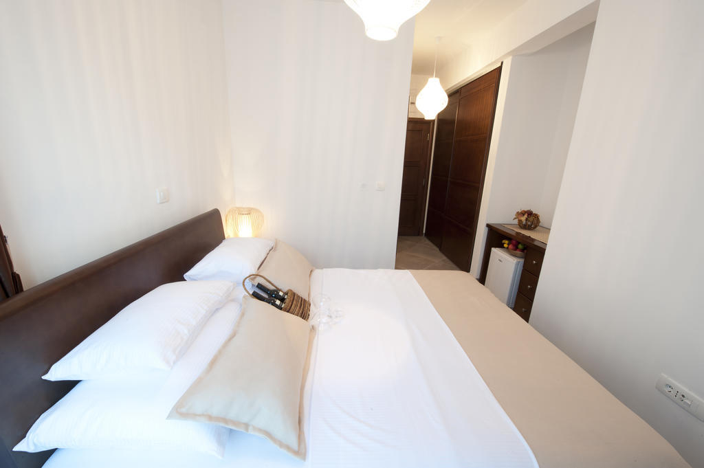 Love Live Hotel Sutomore Værelse billede